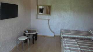 Гостиница Коралл Лоо комфотрный номер 3х местный-3